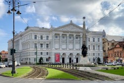 O nouă stagiune începe la Teatrul Clasic ,,Ioan Slavici” Arad 
