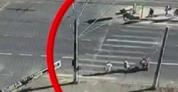 Accident șocant! Femeie ucisă pe trecerea de pietoni de un tânăr pe trotinetă electrică. Autorul faptei a fost plasat sub control judiciar