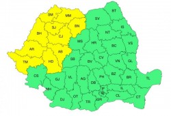 Meteorologii au prelungit pentru a treia zi consecutiv codul galben de caniculă în Arad

