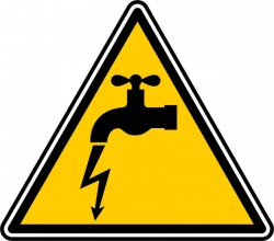 Încă un copilaș și-a pierdut viața din cauza neglijenței părinților: A murit la doar 6 ani electrocutat în baie