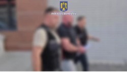 Șantajist de profesie din Arad băgat la zdup pentru 2 ani și 8 luni