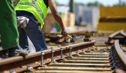 300 de milioane de euro pentru Calea Ferată Arad - Caransebeș