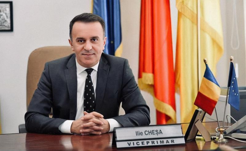 Ilie Cheșa, fostul viceprimar al Aradului, și-a dat demisia din CLM Arad. El este cercetat pentru fraudă cu fonduri europene, dar și într-un dosar de angajări fictive