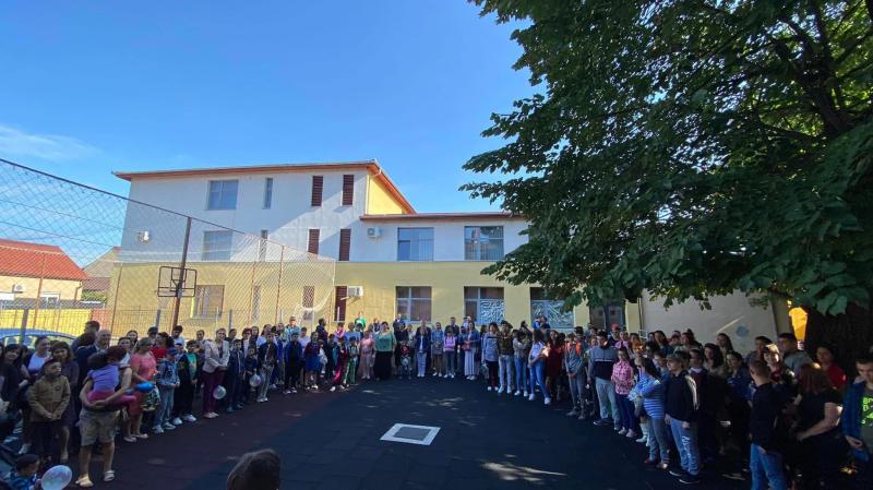 Proiectul „Incluziune prin recuperare – o nouă șansă”: 109 elevi arădeni vor avea șansa la o educație mai accesibilă și adaptată nevoilor lor