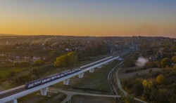 Două ore și 45 de minute cu trenul de la Budapesta la Belgrad. Sârbii pot circula cu 200 km/h de la Belgrad la granița cu Ungaria

