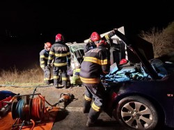 Grav accident rutier la ieșirea din Arad spre Zimandcuz: Victimă inconștientă resuscitată de echipajul medical