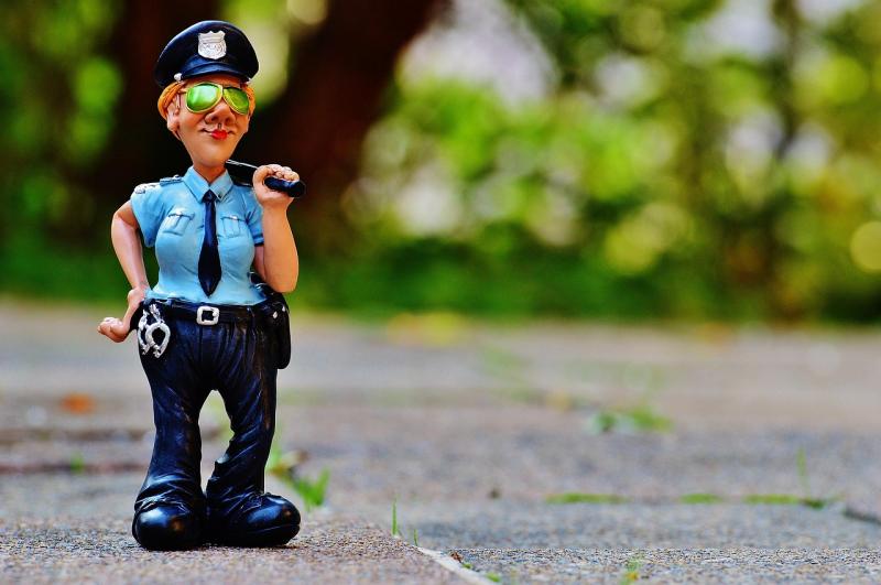 Deși duminică s-a sărbătorit Ziua Internațională a Toleranței (16 noiembrie), polițiștii arădeni n-au fost deloc toleranți cu indisciplinații din trafic pe care i-au umplut de amenzi



