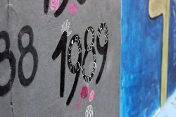 36 de ani de la Căderea Zidului Berlinului. 9 noiembrie - Ziua Mondială a Libertății