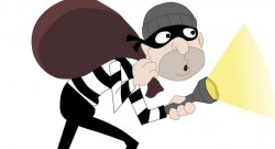 Se fură în draci din magazinele din Arad: unii țigări, alții alimente sau orice le pică în mână. Mai mulți indivizi reținuți de polițiști