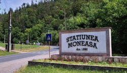 Peste 80 000 de turiști la Moneasa până în octombrie