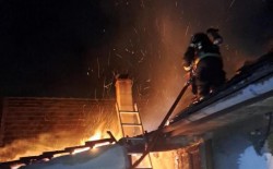 Incendiu izbucnit azi dimineață la o casă din Semlac