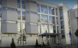 Scene de coșmar la școală: Un elev de 9 ani a atacat sălbatic învățătoarea, psihologul și directoarea. Detalii șocante