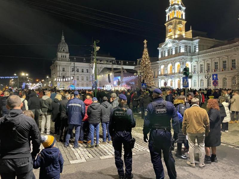 Activitățile desfășurate de jandarmii arădeni în contextul sărbătorilor de iarnă și pe timpul sezonului rece 2025-2026. Recomandări adresate cetățenilor

