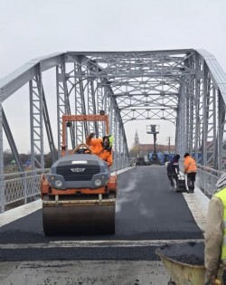 Restricții provizorii de trafic pe podul de la Șicula