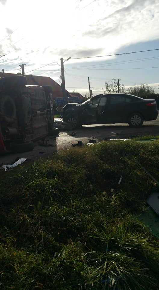 Accident grav, cu patru victime în Șicula