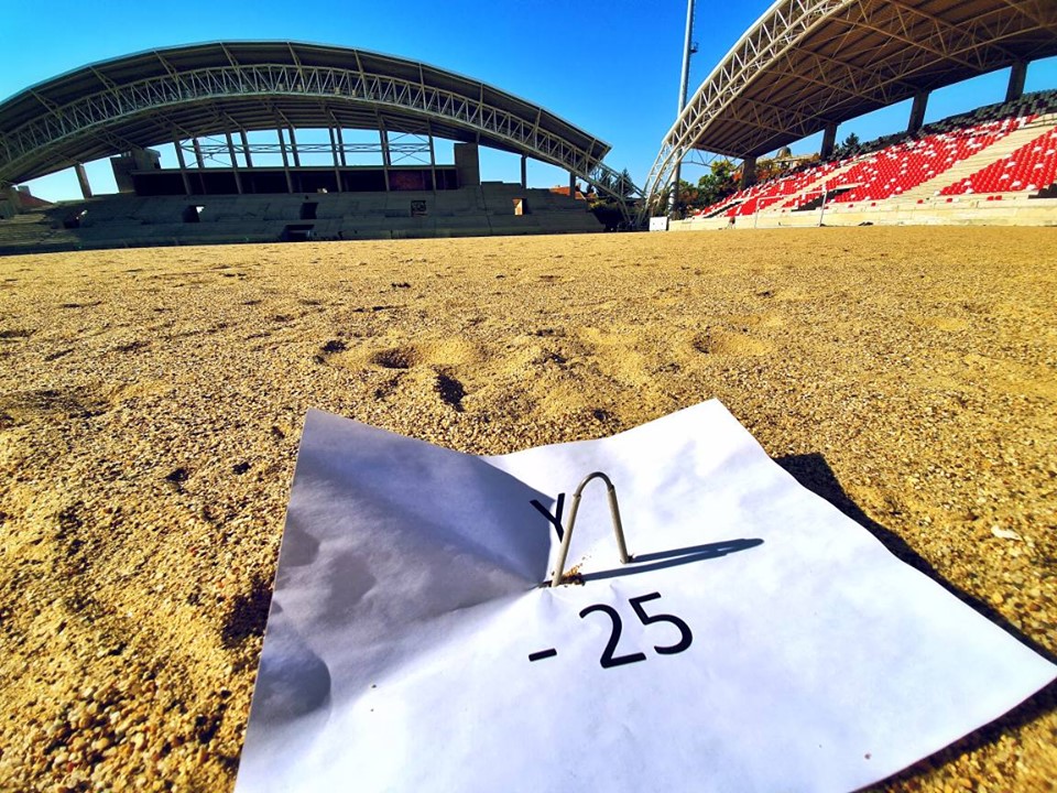 Evoluează lucrările la stadionul UTA