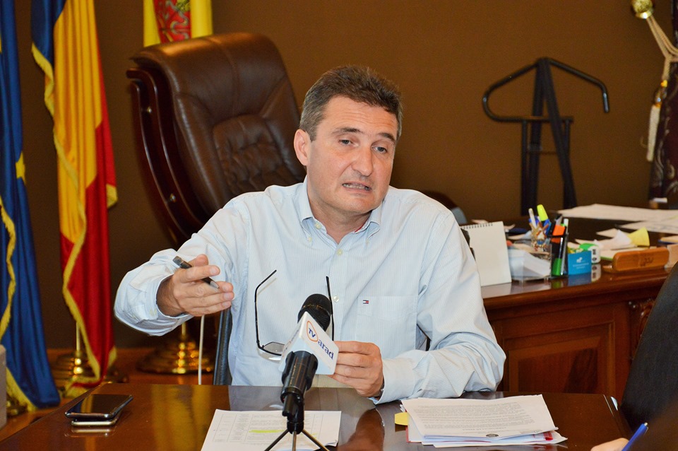Şedinţa ordinară la lunii august cu principalele proiecte de hotărâre discutate în prealabil de primarul Bibarț în conferința de presă